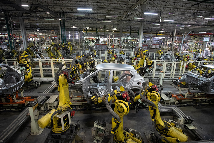 En el corazón del proceso: el trabajo de los robots en las fábricas de Nissan